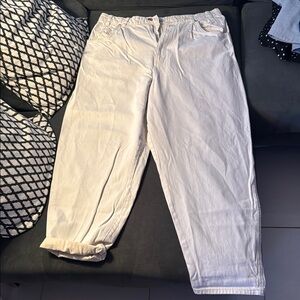 Zara White Boyfriend Jeans Relaxed Fit High-Waisted